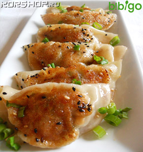 корейские пельмени с тофу и овощами Bibigo